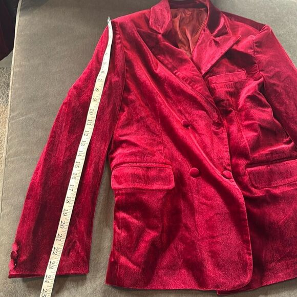 Women’s Red Velvet Double Breasted 2-Piece Pantsuit Peak Lapel Size L NWOT - Picture 7 of 15